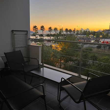 Appartamento Laura Con Vista Lungomare Vlore Ngoại thất bức ảnh