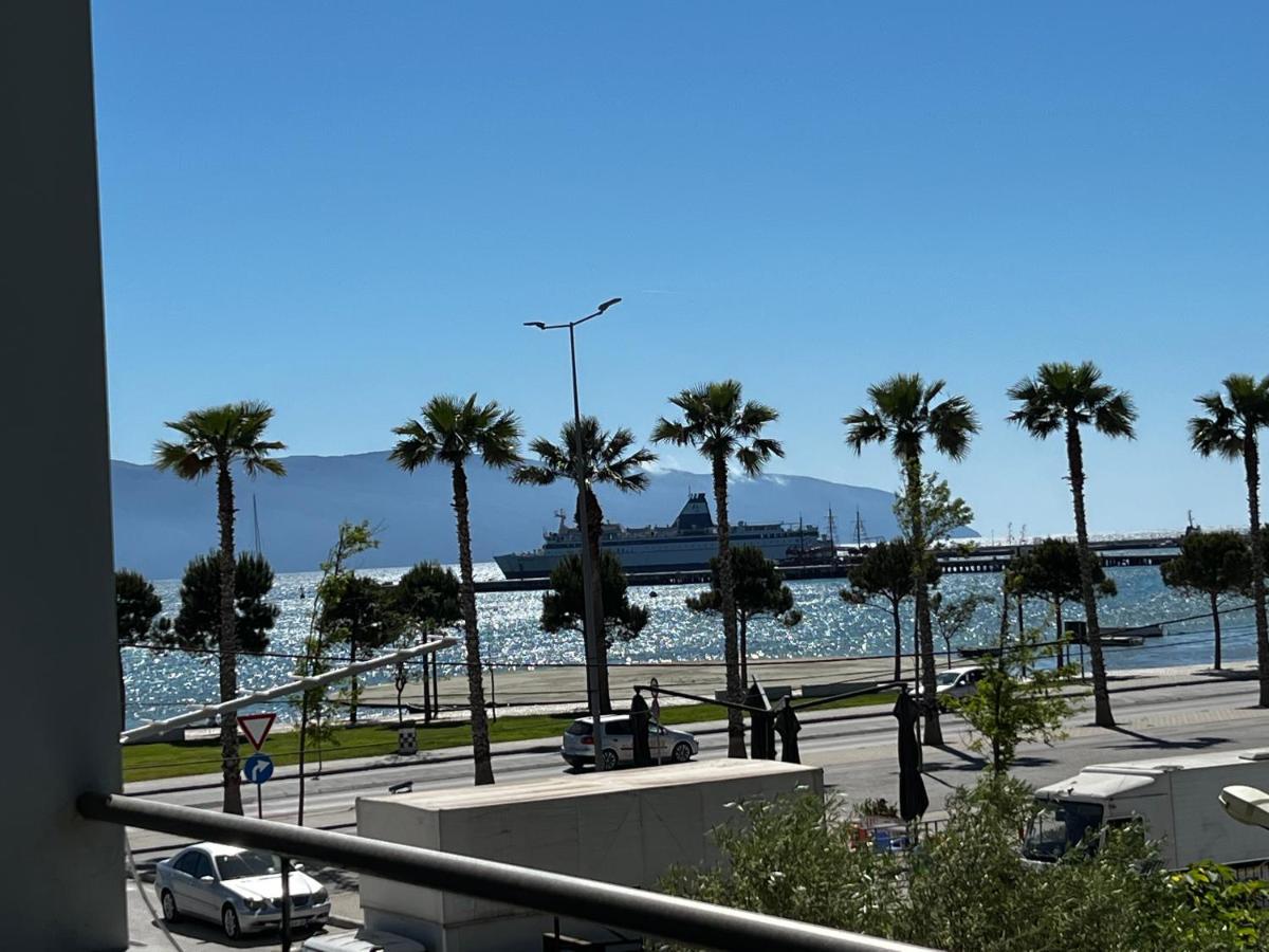 Appartamento Laura Con Vista Lungomare Vlore Ngoại thất bức ảnh