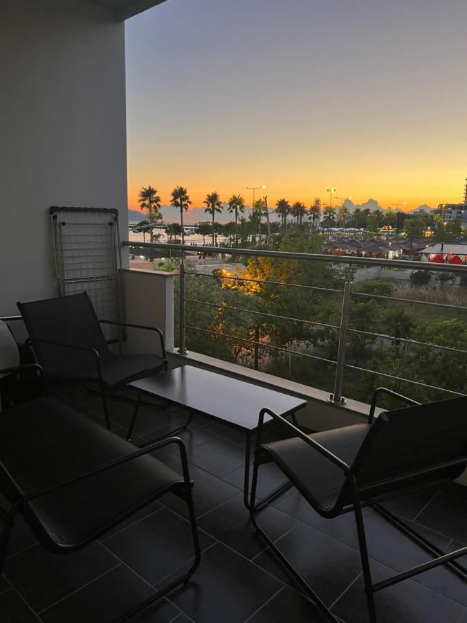 Appartamento Laura Con Vista Lungomare Vlore Ngoại thất bức ảnh